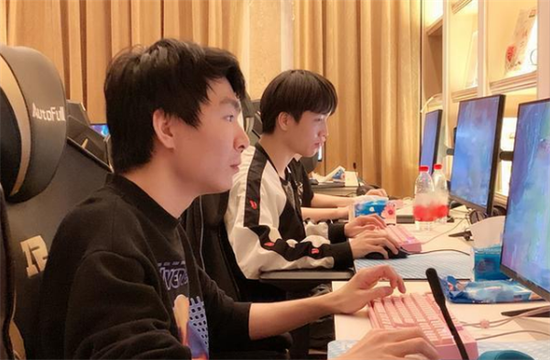 无尽对决如何超越王者荣耀成为东南亚MOBA领军者